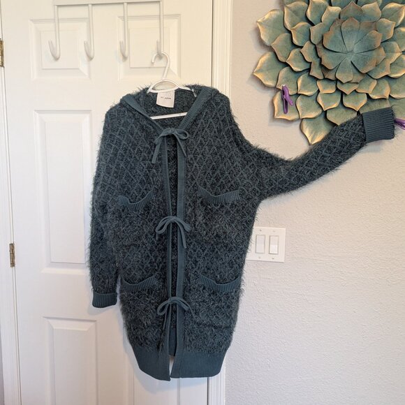 RARE! St. John | Eyelash Diamond-Knit Long Hooded Teddy Coat | Blue | M / L  EUC - Picture 4 of 15